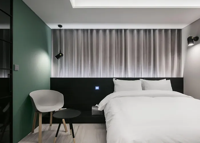 H Wangsimni Hotel 2*